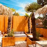 Buddhas Bed & Wellness - Retreat - Feel Good Food - B&b- Mit Viel Herz Fuer Koerper Geist & Seele