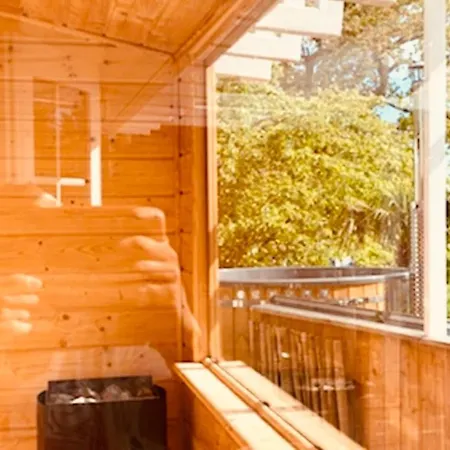 Buddhas Bed & Wellness - Retreat - Feel Good Food - B&b- Mit Viel Herz Fuer Koerper Geist & Seele Bed & Breakfast